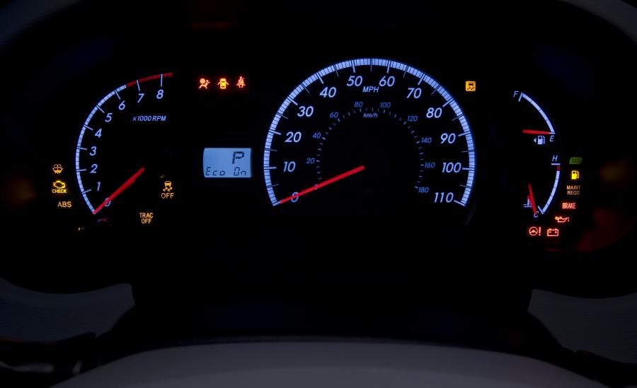  Toyota Sienna LE 2010 года  (фото 14 из 52)
